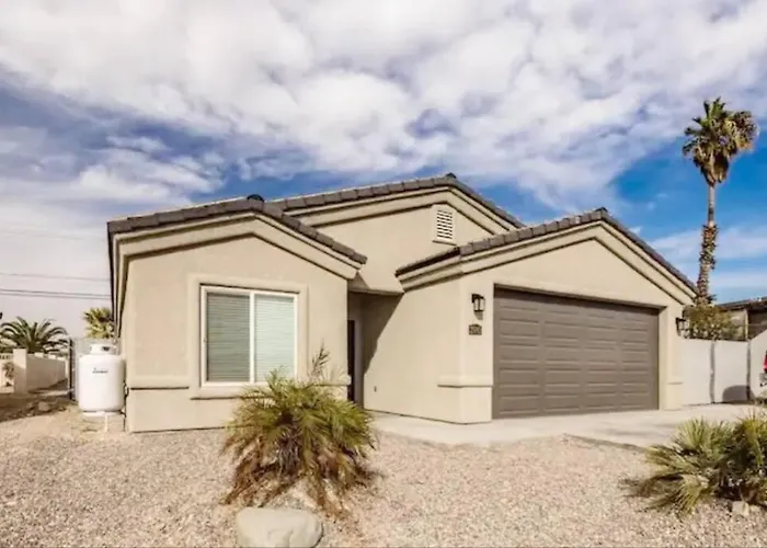 Paradise Oasis! Waterfall Pool & * Lake Havasu City