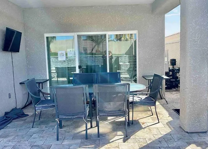 Paradise Oasis! Waterfall Pool & Dom wakacyjny Lake Havasu City